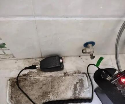 壤塘屋顶漏水维修公司分享下卫生间漏水的危害及解决方法